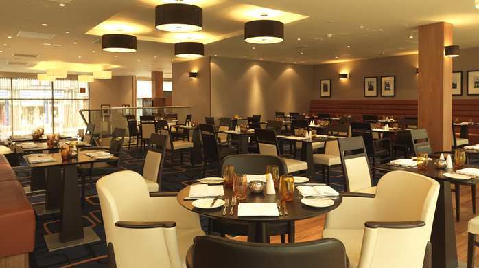 Hilton Garden Inn Aberdeen City Centre Restoran fotoğraf