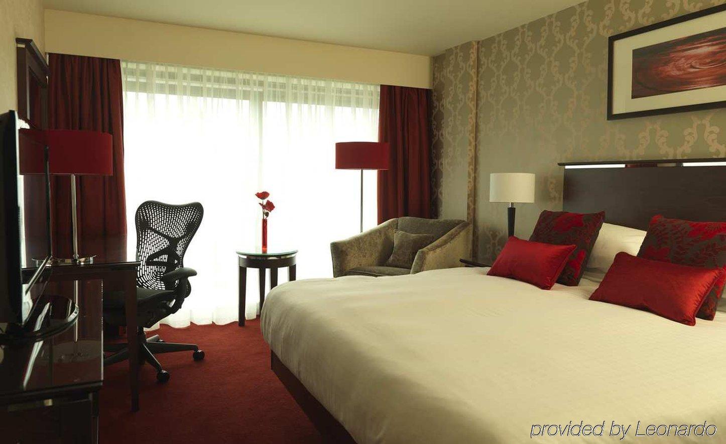 Hilton Garden Inn Aberdeen City Centre Oda fotoğraf